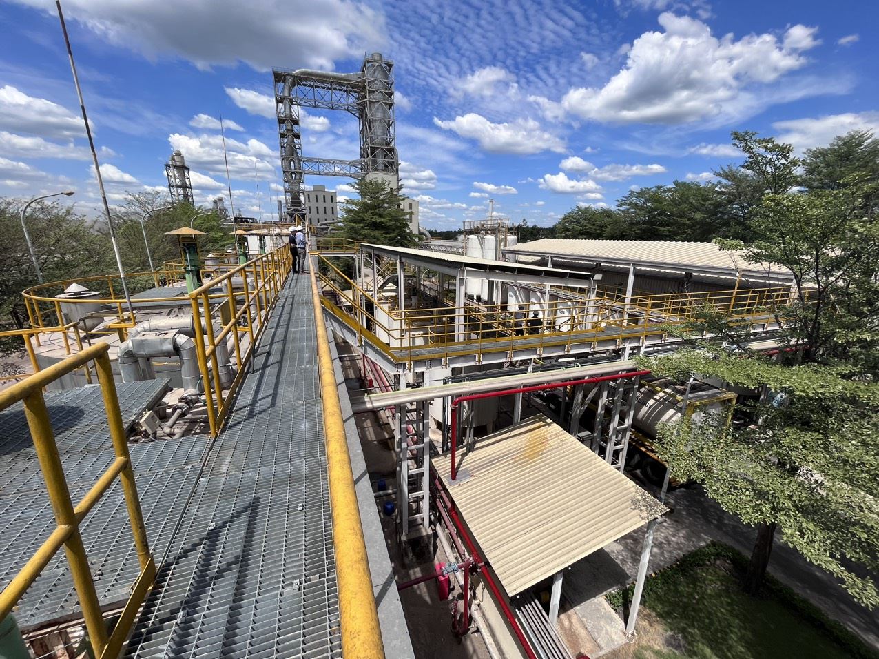 Triển vọng ngành xây dựng năm 2023: Điểm sáng từ khu vực hạ tầng và công nghiệp